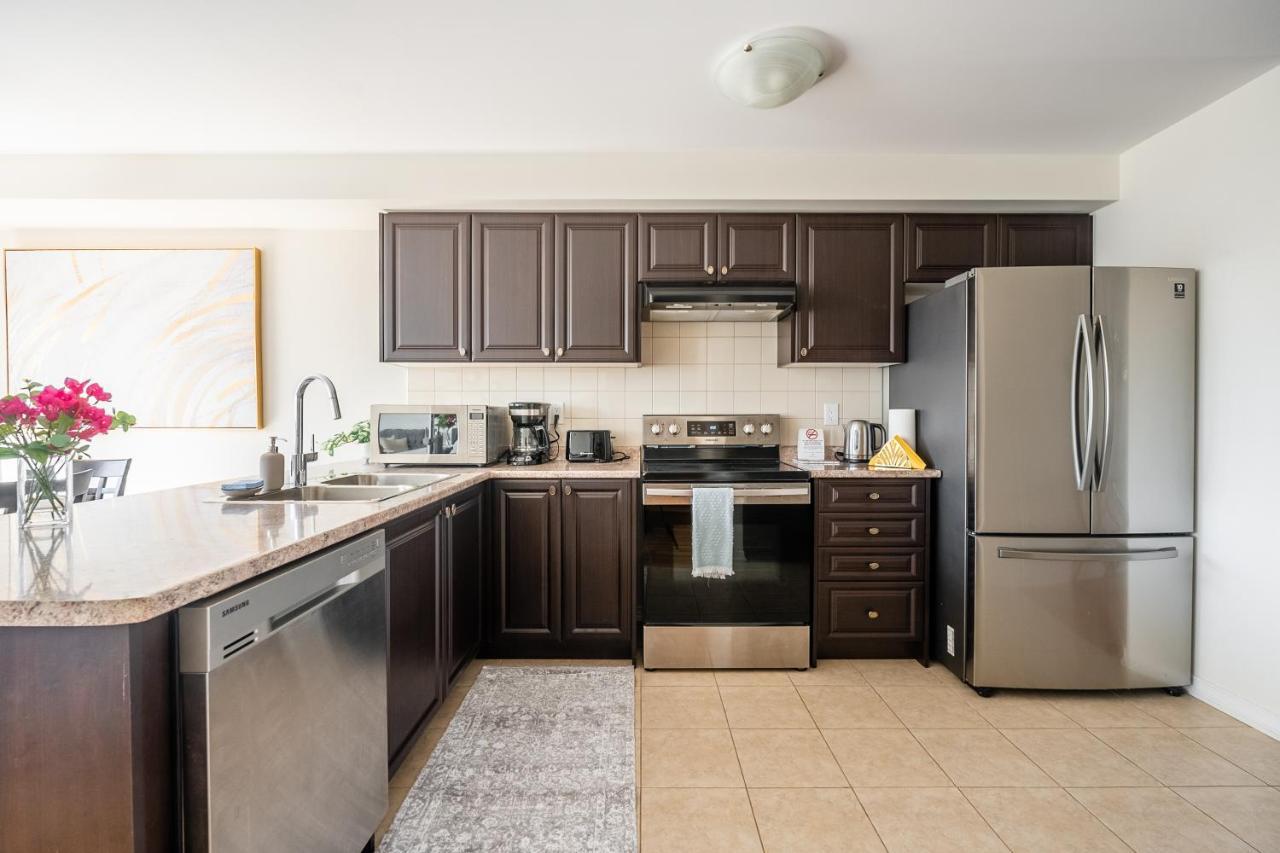 New 3Br Townhouse, Minutes To Niagara Falls And Brock University By Globalstay Thorold Экстерьер фото