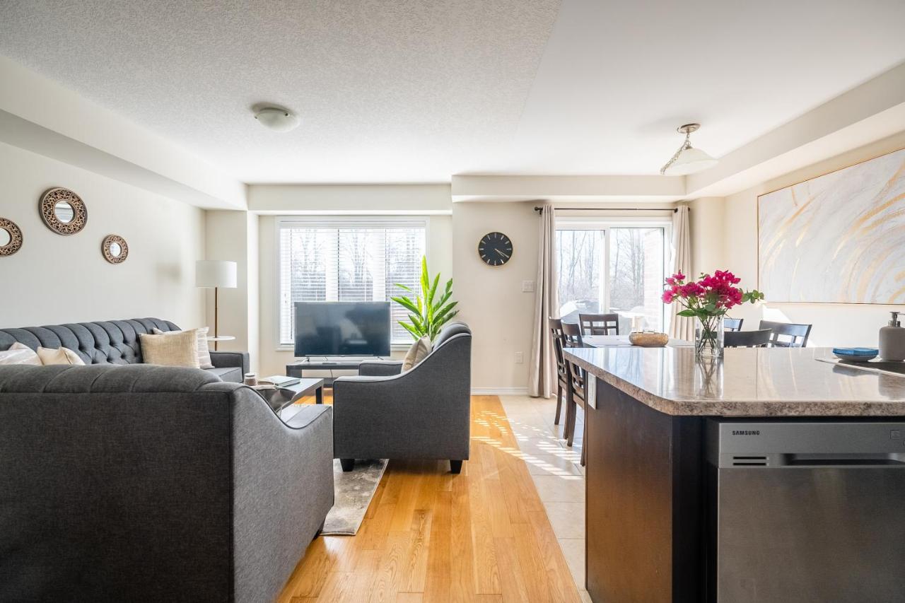 New 3Br Townhouse, Minutes To Niagara Falls And Brock University By Globalstay Thorold Экстерьер фото